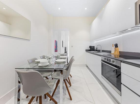 Harley Street Luxury Snug Apartment ลอนดอน ภายนอก รูปภาพ